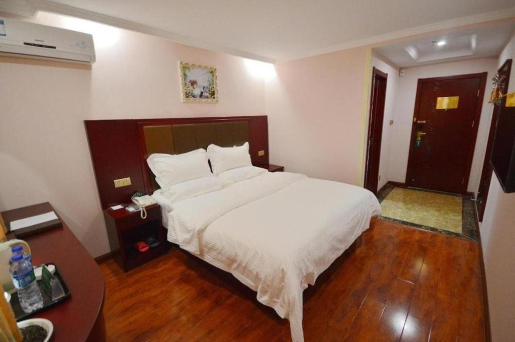 Greentree Inn Linyi Feixian Jianshe Road Express Hotel Extérieur photo